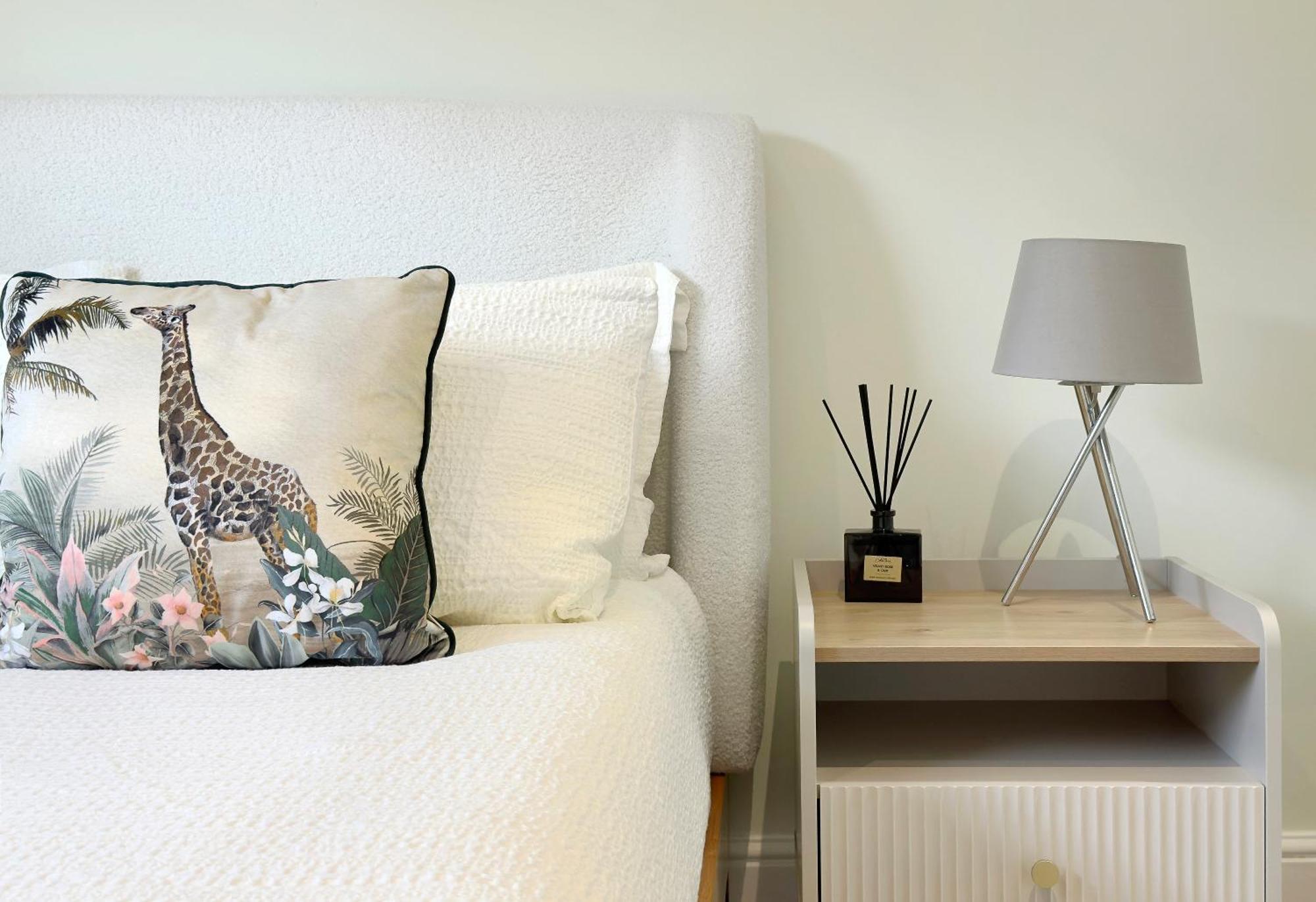 Cosy Flat 5 Min From Holland Park Station! London Apartment Exterior foto