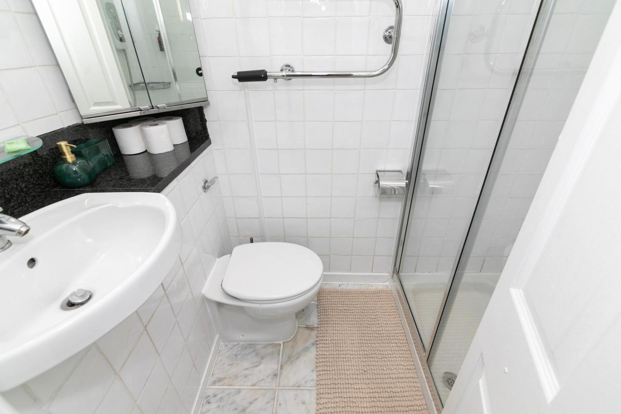 Cosy Flat 5 Min From Holland Park Station! London Apartment Exterior foto